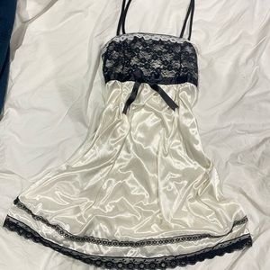 Vintage Lace and Satin Slip Dress / Lingerie